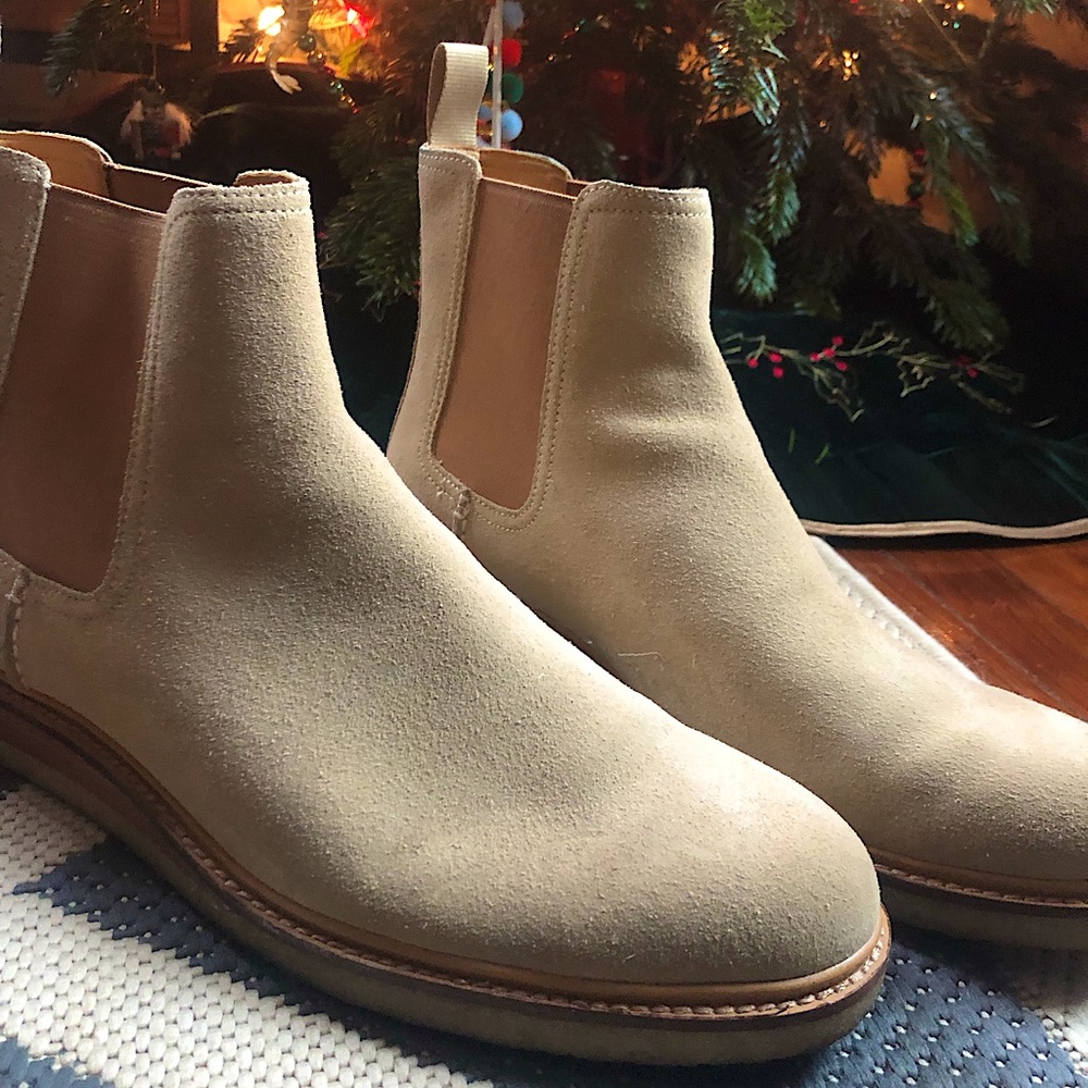Sperry gold cup suede Chelsea boot size 10